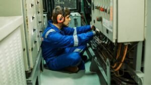 Marine engineer
