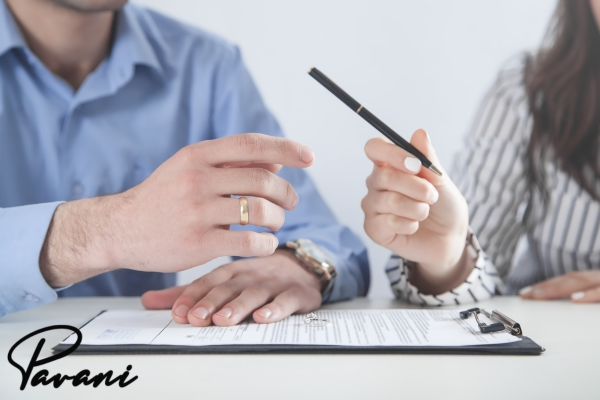 Top 10 Influencers with Brave Stories of Their Divorce